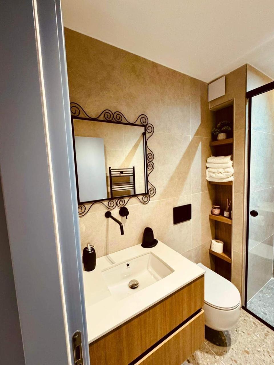 Lili'S Tirana Center Apartments מראה חיצוני תמונה