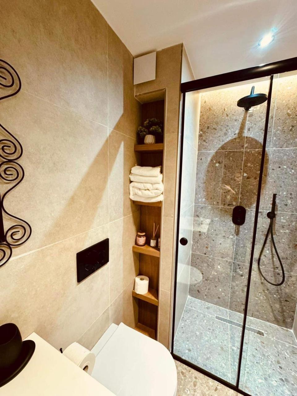 Lili'S Tirana Center Apartments מראה חיצוני תמונה